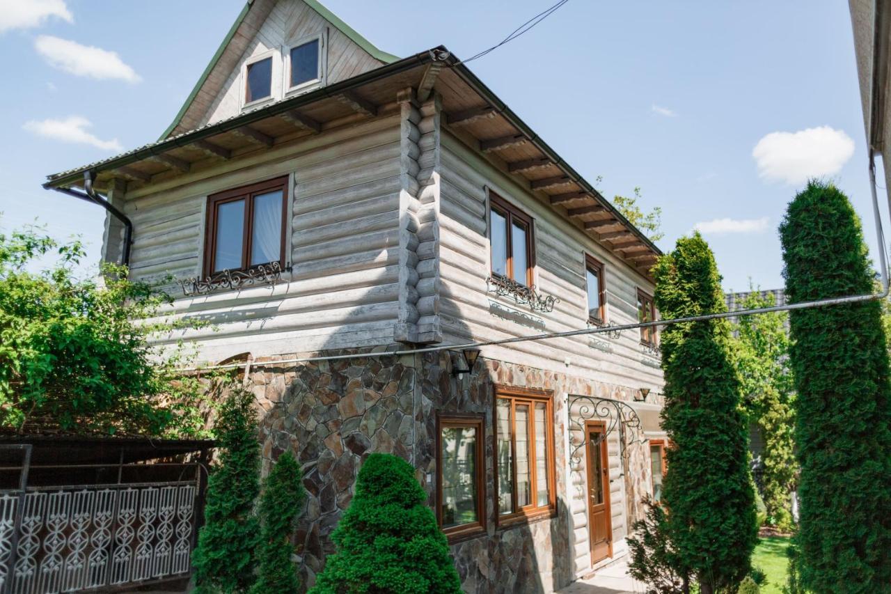 Котедж У Марка Yaremche Exterior foto